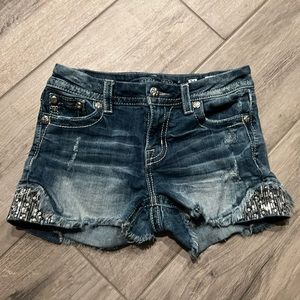 Miss me easy mid rise shorts 26